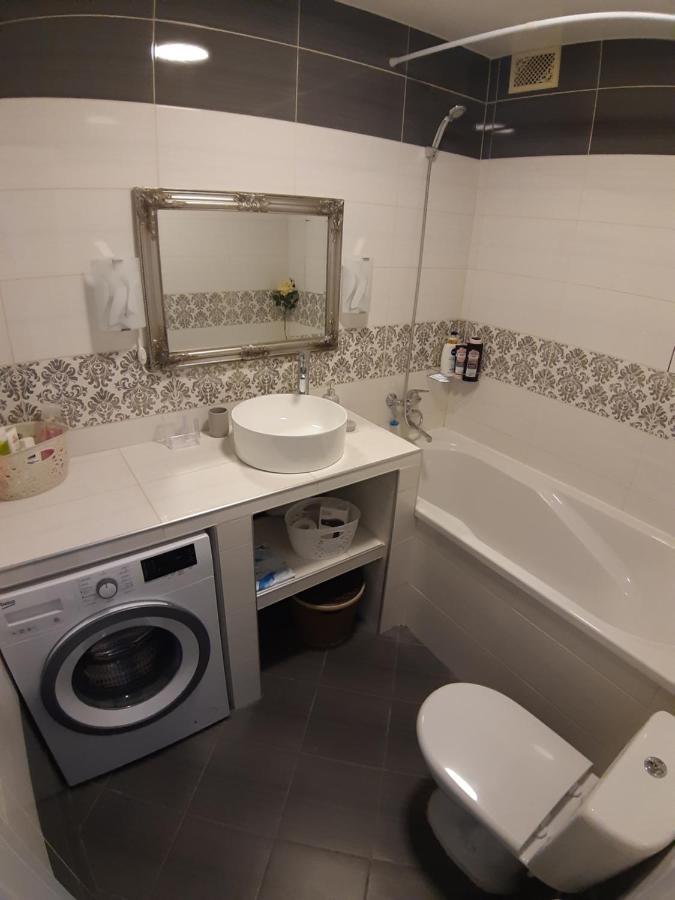 Appartment New In Center Mogilev Exterior foto